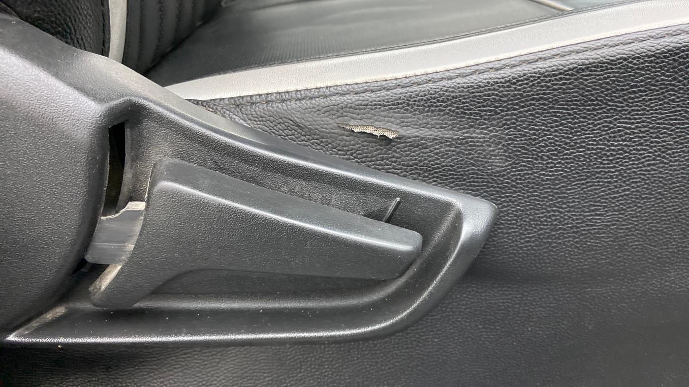 2020 Maruti S PRESSO VXI+, Petrol, Manual, 74,608 km, Driver Side Adjustment Panel