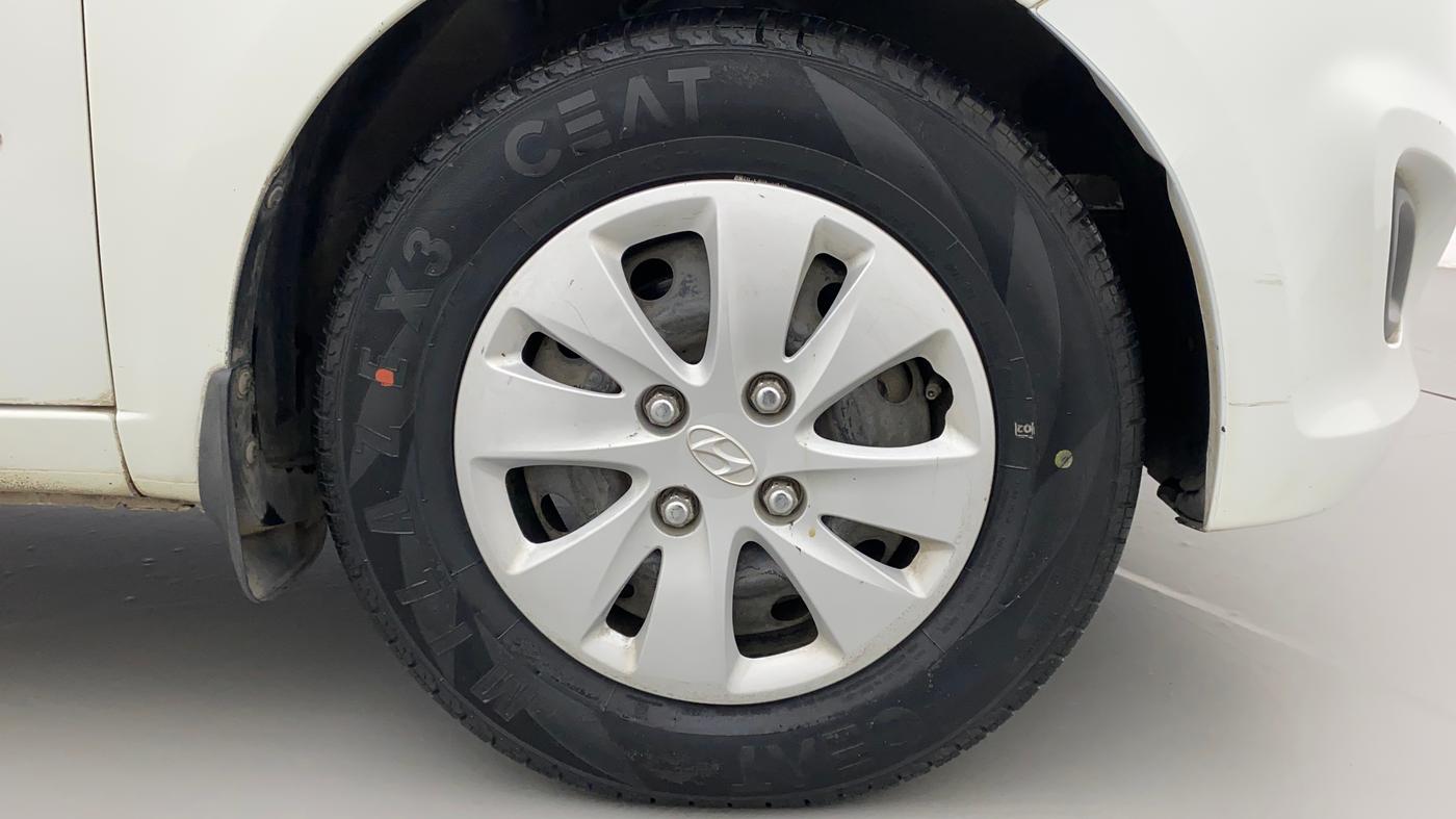 2012 Hyundai i10 MAGNA 1.2, Petrol, Manual, 19,800 km, Right Front Wheel