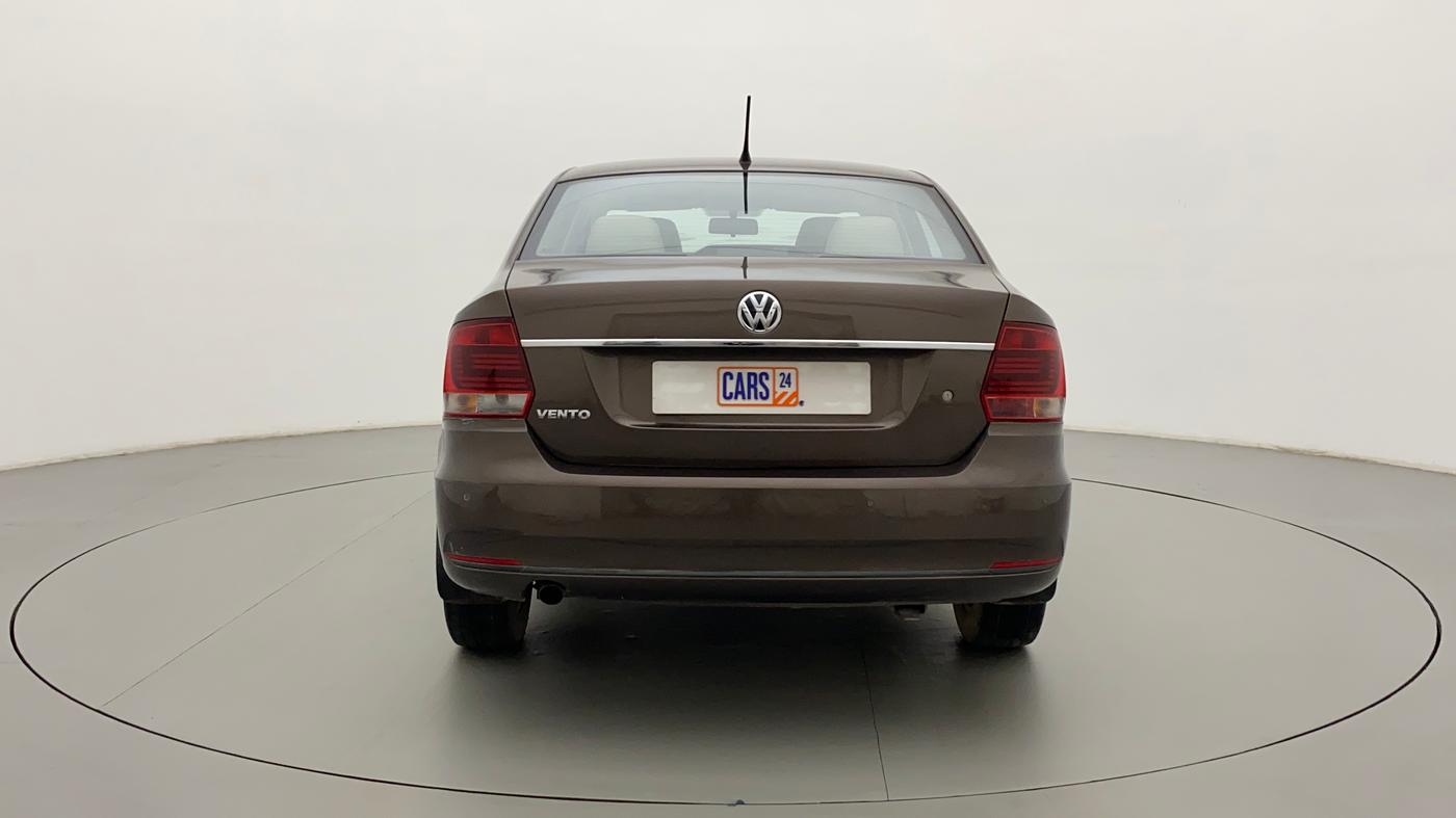 2016 Volkswagen Vento COMFORTLINE 1.6, Petrol, Manual, 97,106 km, Back/Rear