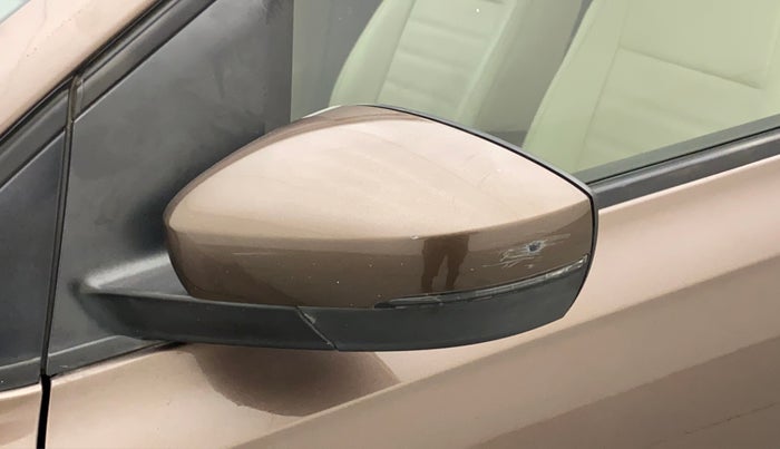 2016 Volkswagen Vento COMFORTLINE 1.6, Petrol, Manual, 97,106 km, Left rear-view mirror - Minor scratches