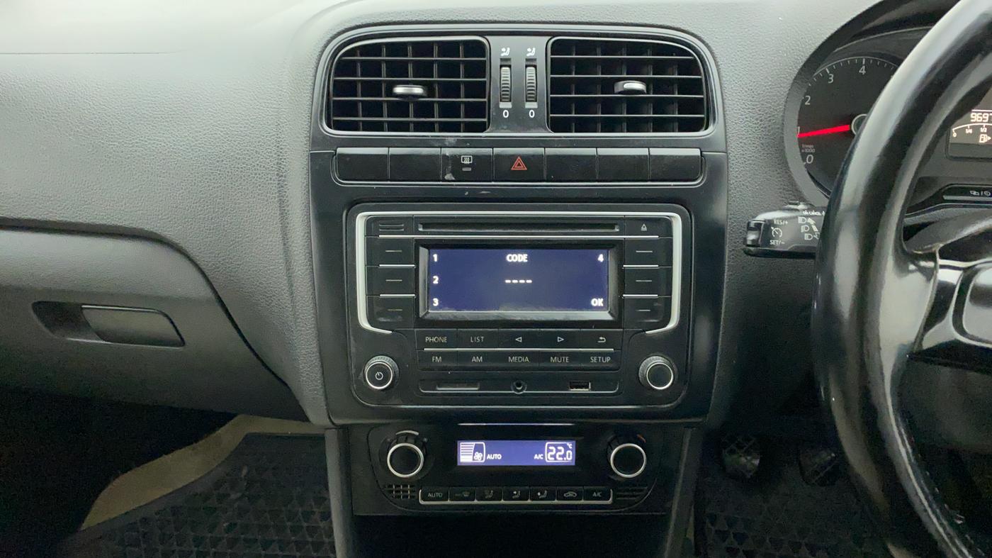 2016 Volkswagen Vento COMFORTLINE 1.6, Petrol, Manual, 97,106 km, Air Conditioner