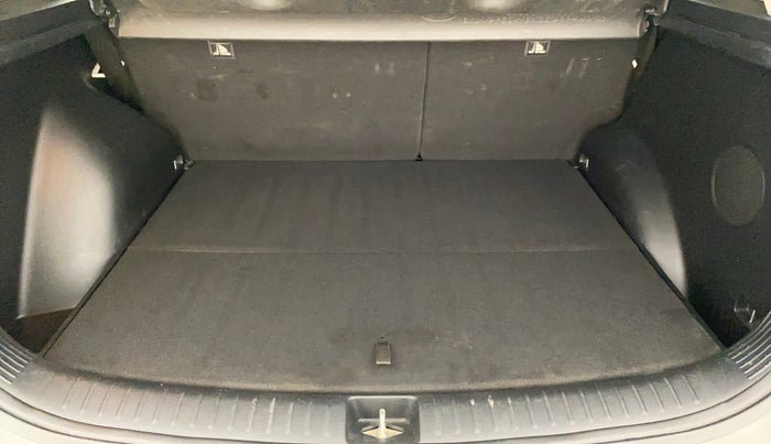 2022 KIA SELTOS GTX PLUS DCT 1.4 PETROL, Petrol, Automatic, 55,401 km, Boot Inside
