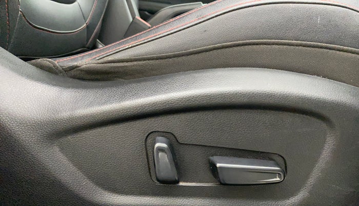 2022 KIA SELTOS GTX PLUS DCT 1.4 PETROL, Petrol, Automatic, 55,401 km, Driver Side Adjustment Panel