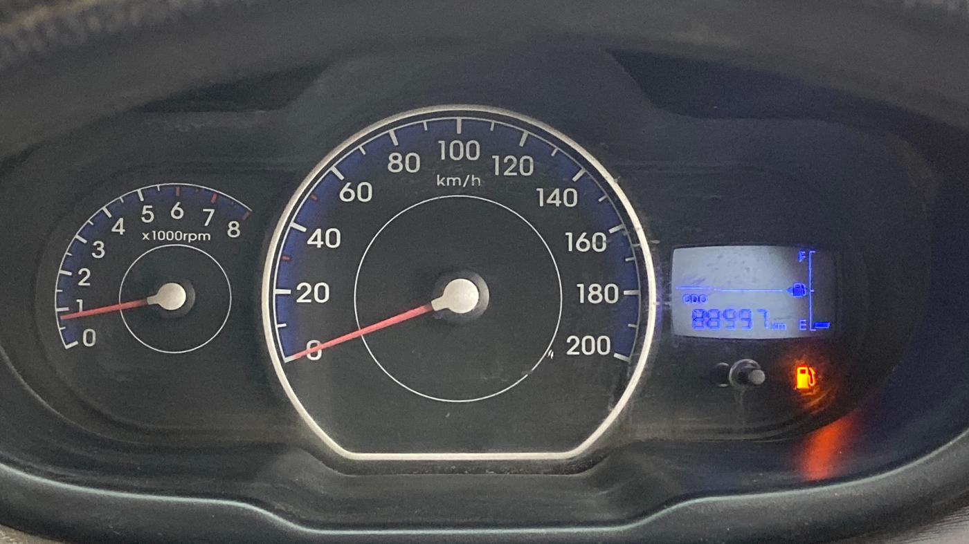 2015 Hyundai i10 SPORTZ 1.1, Petrol, Manual, 88,997 km, Odometer Image