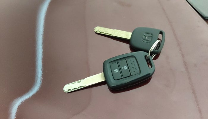 2016 Honda Jazz 1.2L I-VTEC V, Petrol, Manual, 71,876 km, Key Close Up