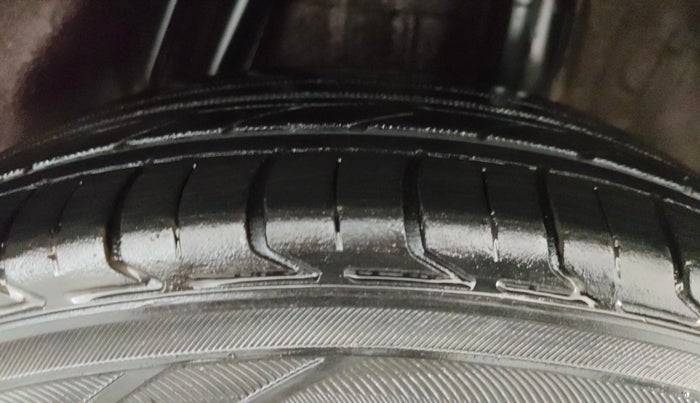 2016 Honda Jazz 1.2L I-VTEC V, Petrol, Manual, 71,876 km, Left Rear Tyre Tread