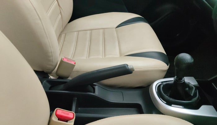 2016 Honda Jazz 1.2L I-VTEC V, Petrol, Manual, 71,876 km, Gear Lever