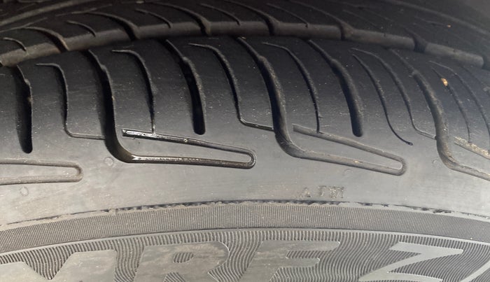 2023 Hyundai GRAND I10 NIOS SPORTZ AMT 1.2 KAPPA VTVT, Petrol, Automatic, 50,935 km, Right Front Tyre Tread