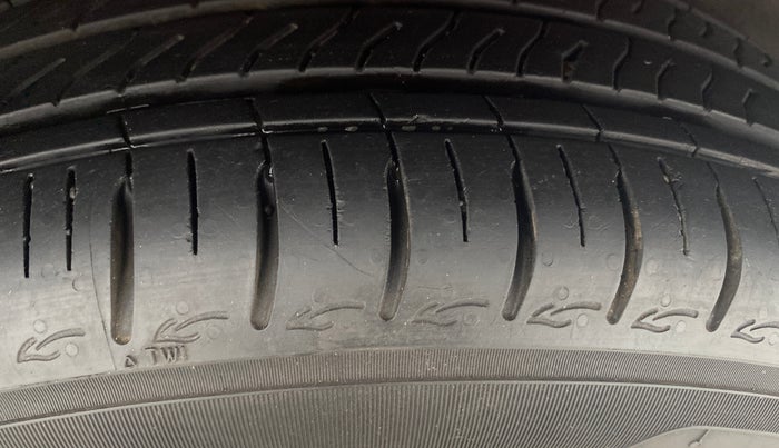 2023 Hyundai GRAND I10 NIOS SPORTZ AMT 1.2 KAPPA VTVT, Petrol, Automatic, 50,935 km, Right Rear Tyre Tread