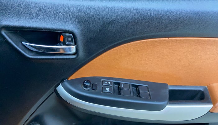 2017 Maruti Baleno ALPHA PETROL 1.2, Petrol, Manual, 1,04,076 km, Driver Side Door Panels Control