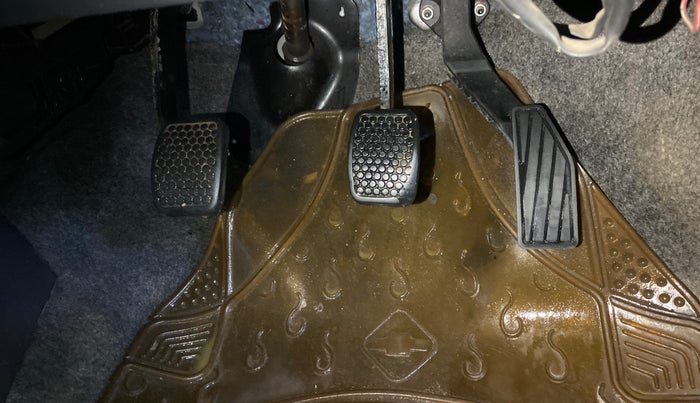 2017 Maruti Alto 800 LXI, Petrol, Manual, 37,368 km, Pedals