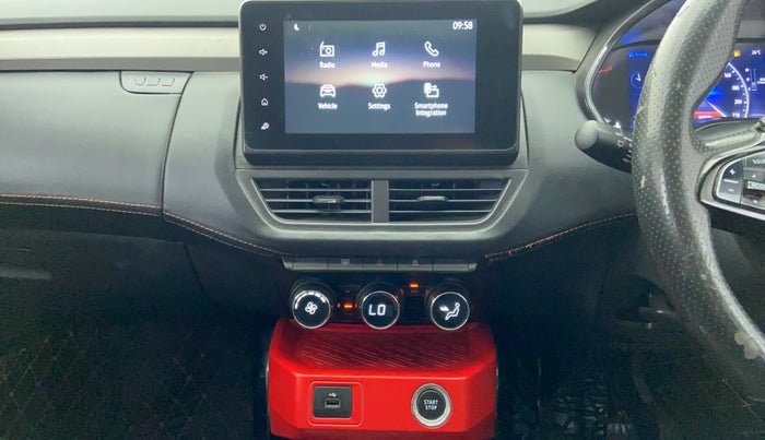 2021 Renault Kiger RXZ 1.0 MT, Petrol, Manual, 33,025 km, Air Conditioner