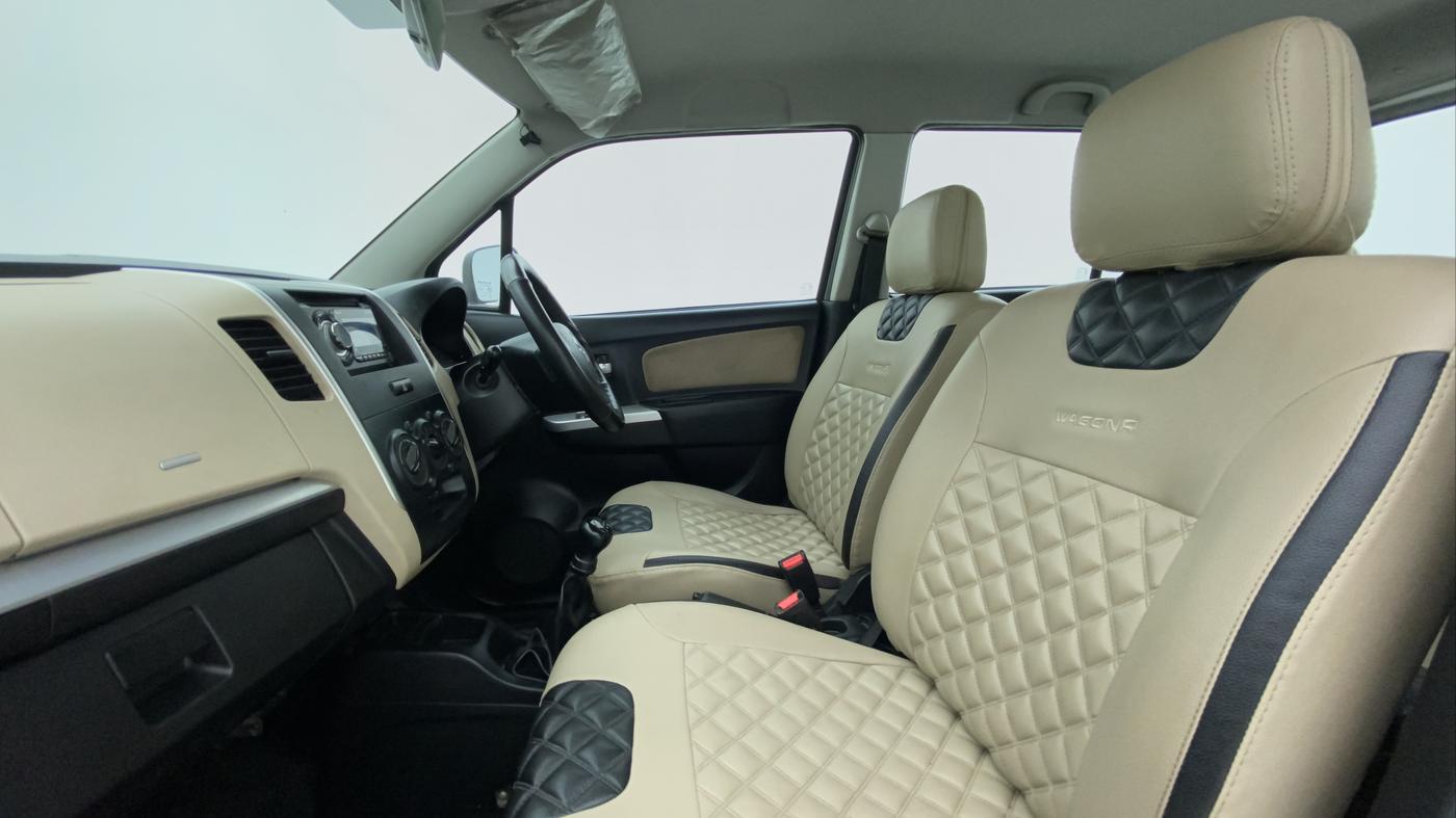 2017 Maruti Wagon R 1.0 LXI CNG, CNG, Manual, 99,033 km, Right Side Front Door Cabin