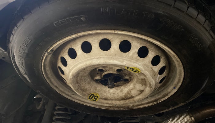 2021 Mahindra XUV700 AX 7 P MT 7 STR, Petrol, Manual, 79,059 km, Spare Tyre