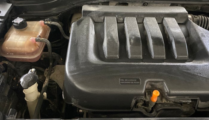 2021 Mahindra XUV700 AX 7 P MT 7 STR, Petrol, Manual, 79,059 km, Engine View - Right