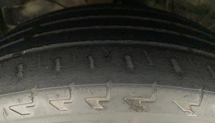 2017 Honda WR-V 1.2L I-VTEC S MT, Petrol, Manual, 1,17,980 km, Left Front Tyre Tread