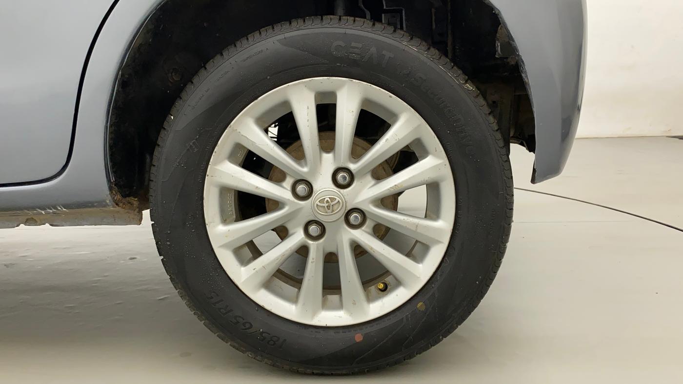 2013 Toyota Etios Liva V, Petrol, Manual, 86,011 km, Left Rear Wheel