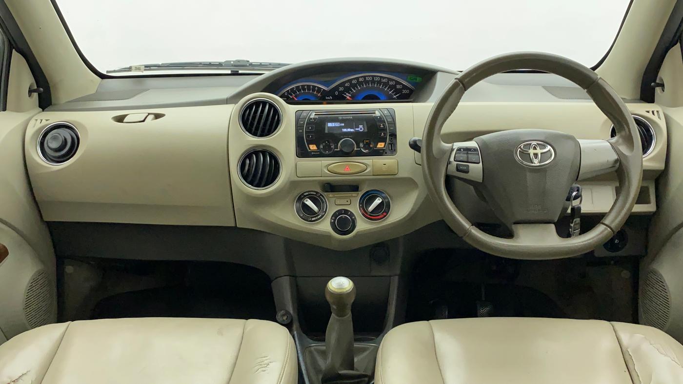 2013 Toyota Etios Liva V, Petrol, Manual, 86,011 km, Dashboard