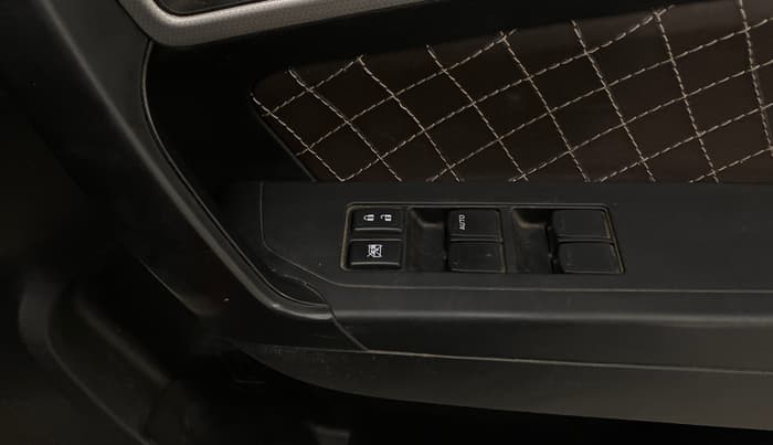 2020 Maruti Vitara Brezza ZXI PLUS DUAL TONE, Petrol, Manual, 44,731 km, Driver Side Door Panels Control