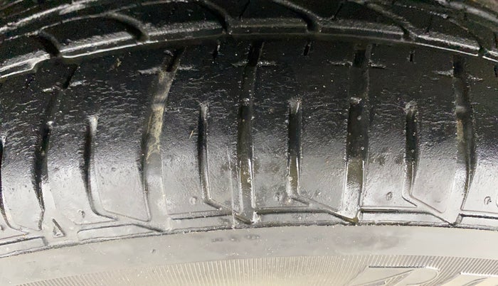 2019 Tata Tiago XZ PETROL, Petrol, Manual, 9,950 km, Left Front Tyre Tread