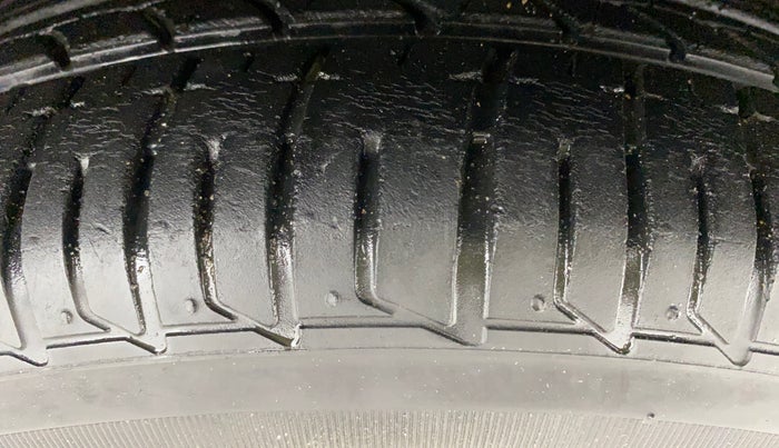 2019 Tata Tiago XZ PETROL, Petrol, Manual, 9,950 km, Right Front Tyre Tread