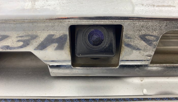 2018 Mahindra XUV500 W11, Diesel, Manual, 80,311 km, Parking Camera