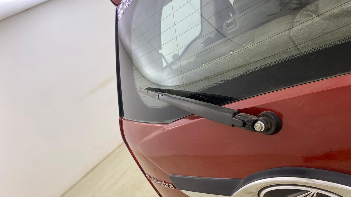 2015 Mahindra XUV500 W10, Diesel, Manual, 75,031 km, Rear Wiper