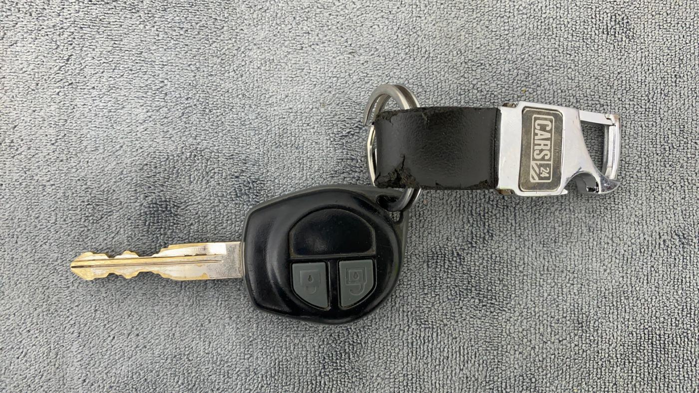 2018 Maruti Wagon R 1.0 VXI, Petrol, Manual, 43,467 km, Key Close Up