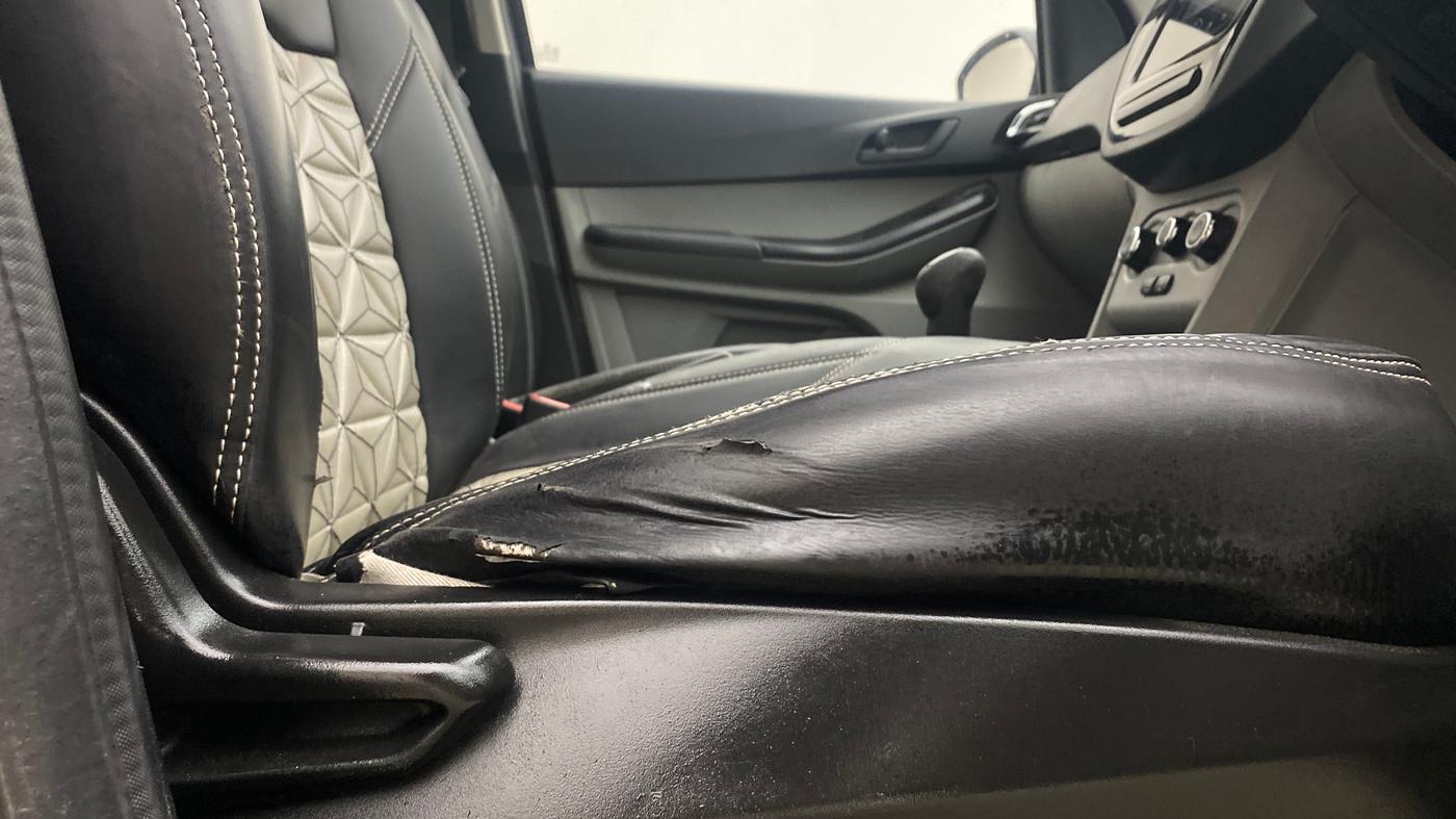 2021 Tata Tiago XT PETROL, Petrol, Manual, 1,20,798 km, Driver Side Adjustment Panel