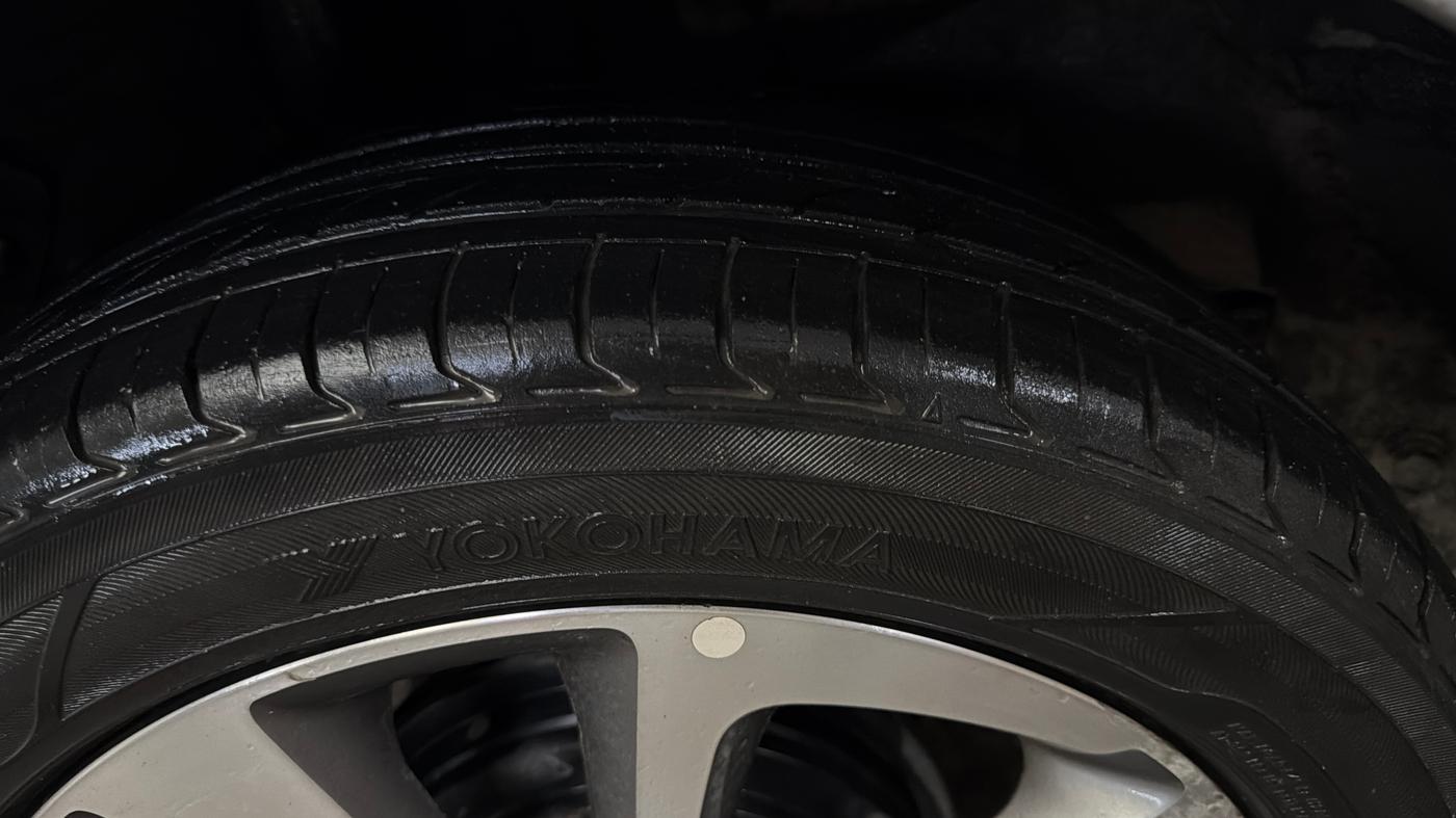 2017 Hyundai Elite i20 ASTA 1.2 (O), Petrol, Manual, 90,669 km, Right Rear Tyre Tread