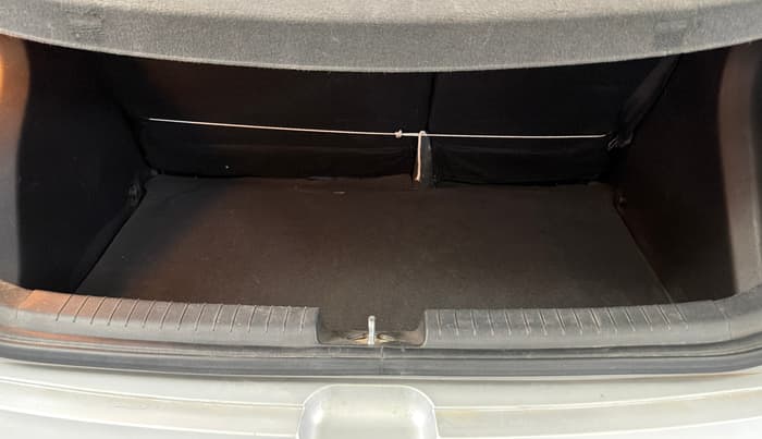 2017 Hyundai Elite i20 ASTA 1.2 (O), Petrol, Manual, 90,669 km, Boot Inside