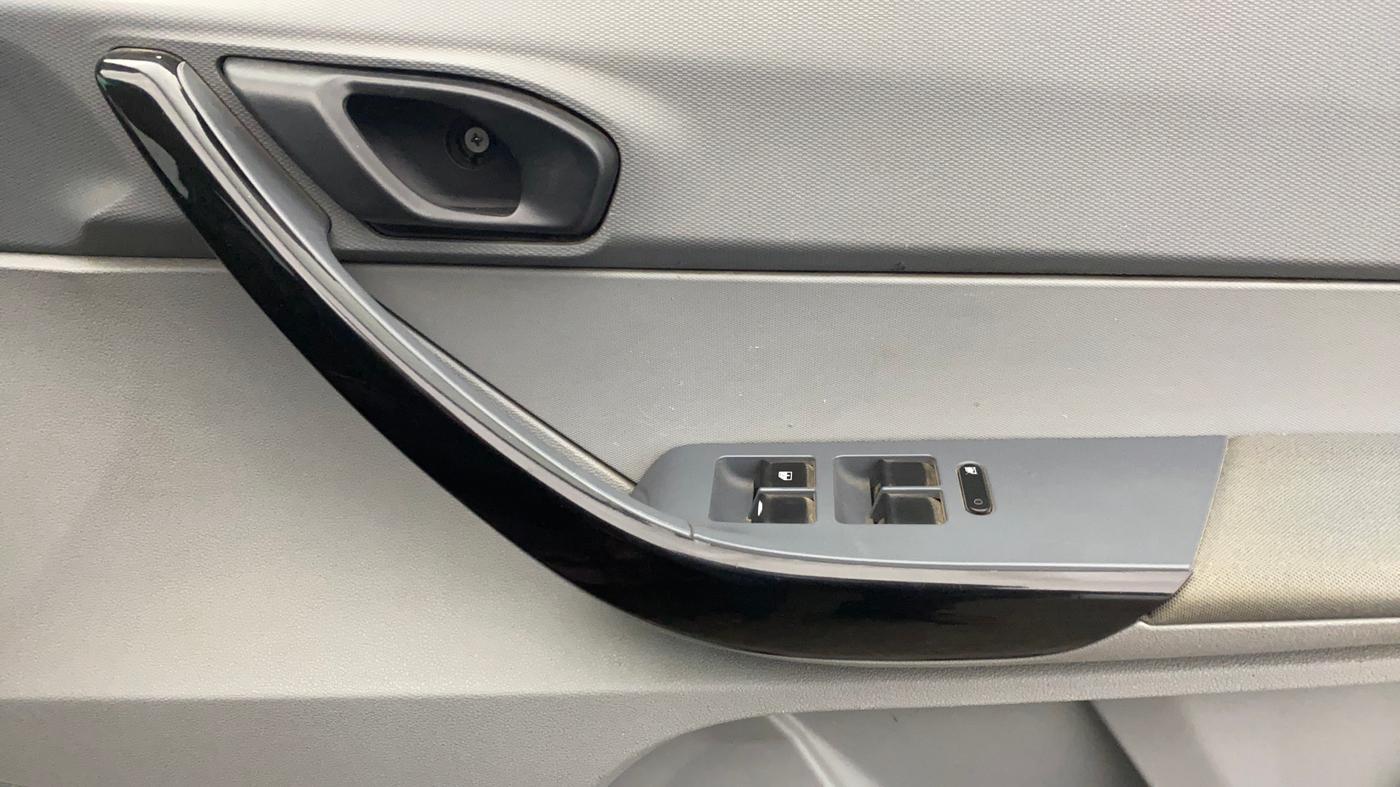 2020 Tata TIGOR XZ PETROL, Petrol, Manual, 76,395 km, Driver Side Door Panels Control