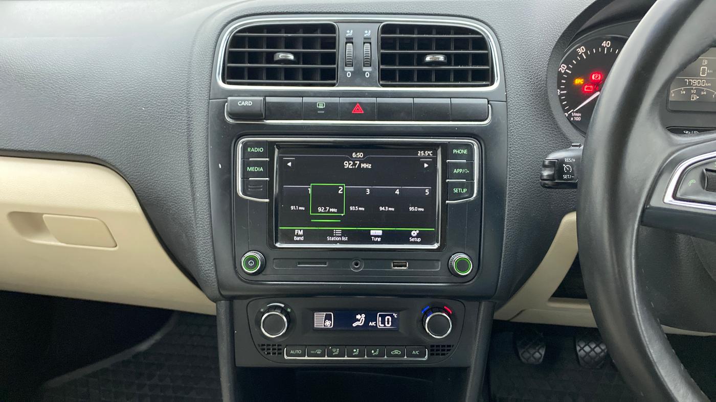 2018 Skoda Rapid STYLE 1.6 MPI, Petrol, Manual, 77,899 km, Air Conditioner