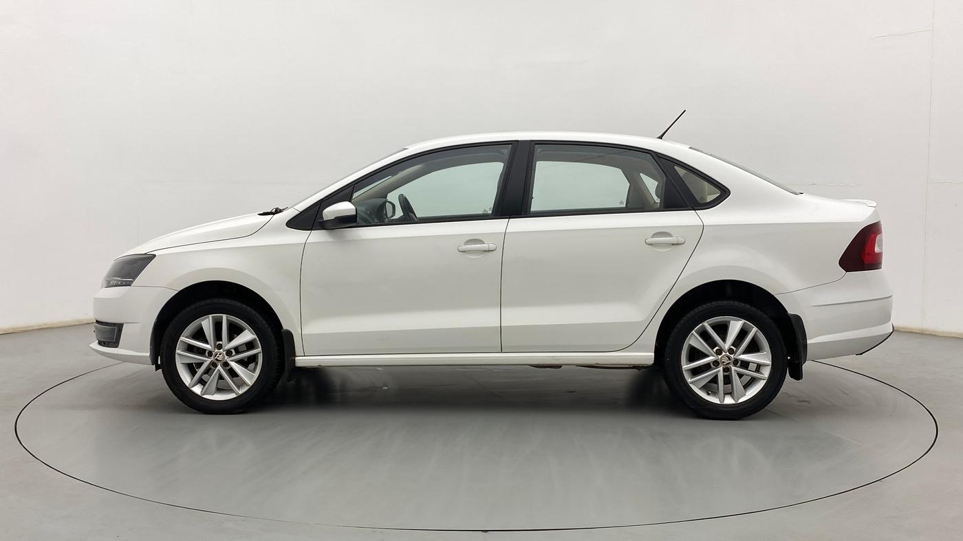 2018 Skoda Rapid STYLE 1.6 MPI, Petrol, Manual, 77,899 km, Left Side
