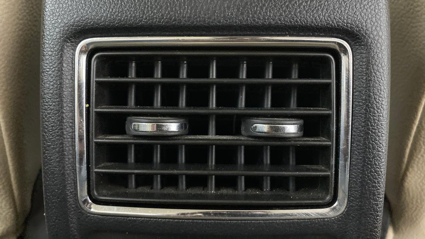 2018 Skoda Rapid STYLE 1.6 MPI, Petrol, Manual, 77,899 km, Rear AC Vents