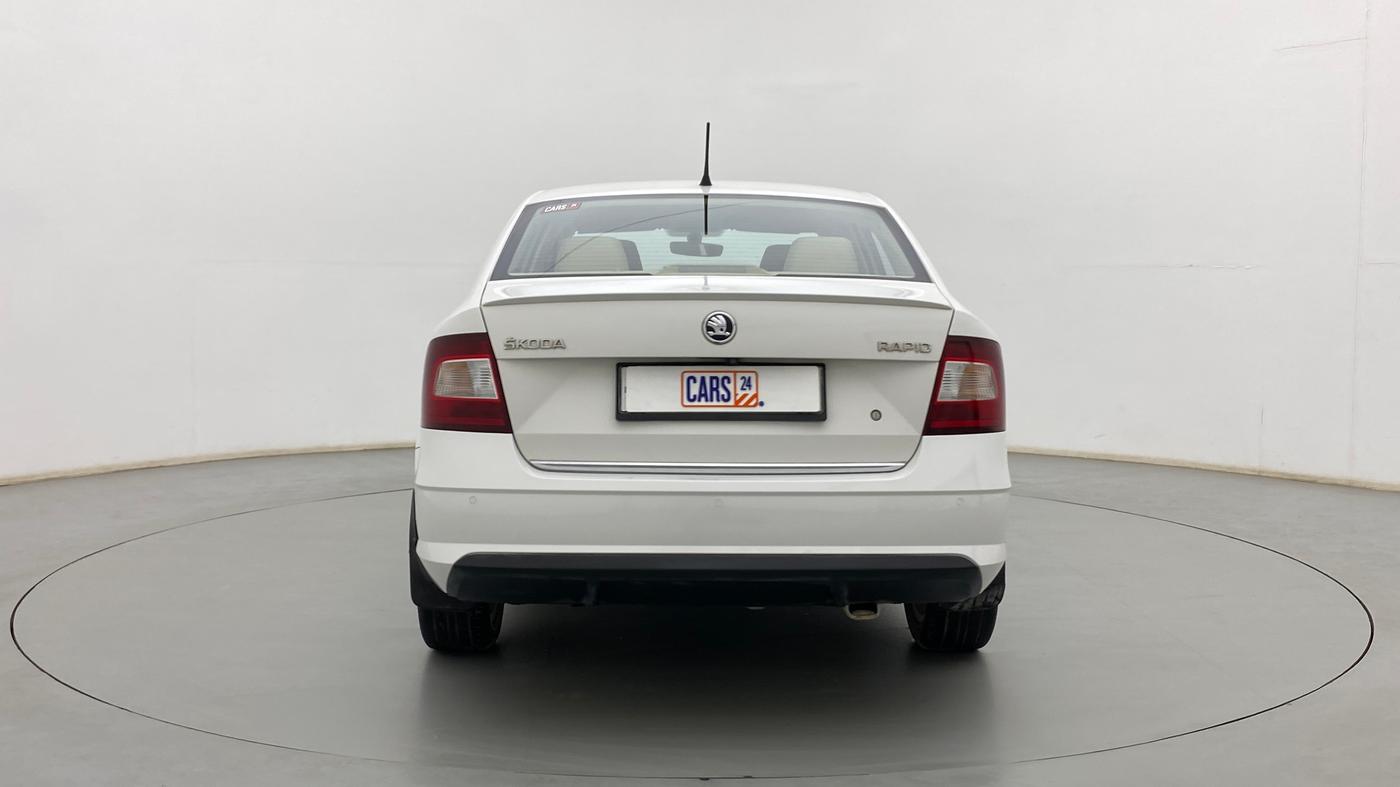 2018 Skoda Rapid STYLE 1.6 MPI, Petrol, Manual, 77,899 km, Back/Rear