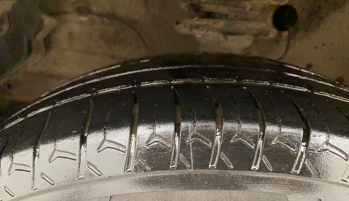 2019 Maruti S PRESSO VXI+, CNG, Manual, 1,12,306 km, Left Front Tyre Tread