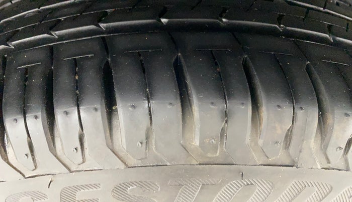 2020 Maruti Ertiga ZXI+ SHVS, Petrol, Manual, 38,112 km, Right Rear Tyre Tread