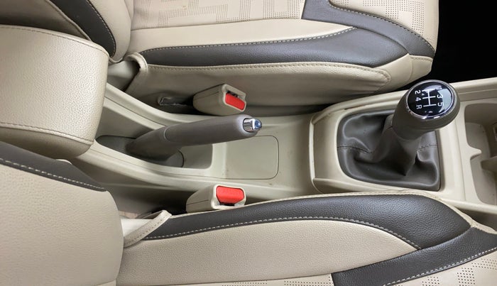 2020 Maruti Ertiga ZXI+ SHVS, Petrol, Manual, 38,112 km, Gear Lever