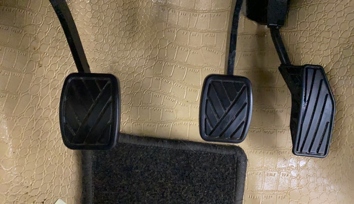 2020 Maruti Ertiga ZXI+ SHVS, Petrol, Manual, 38,112 km, Pedals