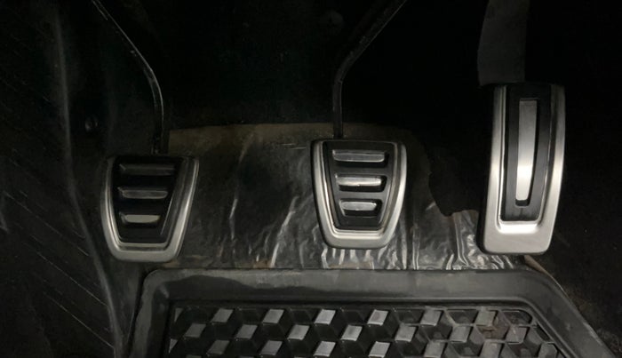 2022 Skoda KUSHAQ AMBITION 1.0L TSI MT, Petrol, Manual, 47,058 km, Pedals