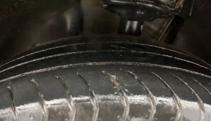 2022 Skoda KUSHAQ AMBITION 1.0L TSI MT, Petrol, Manual, 47,058 km, Left Front Tyre Tread