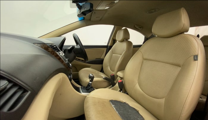 2012 Hyundai Verna FLUIDIC 1.6 CRDI SX OPT, Diesel, Manual, 1,16,021 km, Right Side Front Door Cabin
