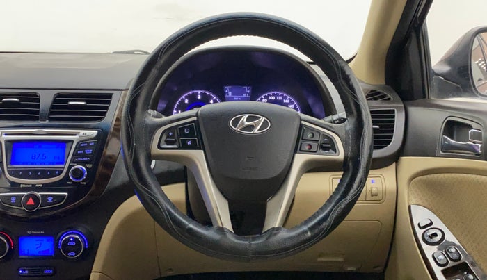 2012 Hyundai Verna FLUIDIC 1.6 CRDI SX OPT, Diesel, Manual, 1,16,021 km, Steering Wheel Close Up