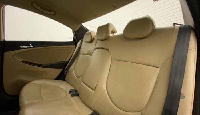 2012 Hyundai Verna FLUIDIC 1.6 CRDI SX OPT, Diesel, Manual, 1,16,021 km, Right Side Rear Door Cabin