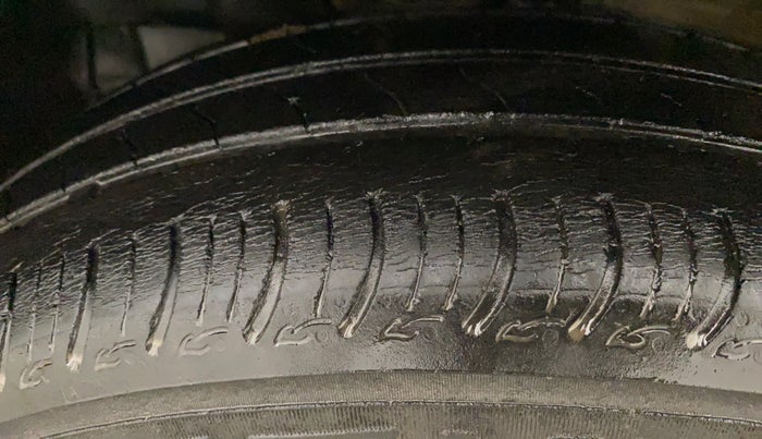 2022 Maruti New Wagon-R VXI CNG 1.0, CNG, Manual, 65,444 km, Left Front Tyre Tread