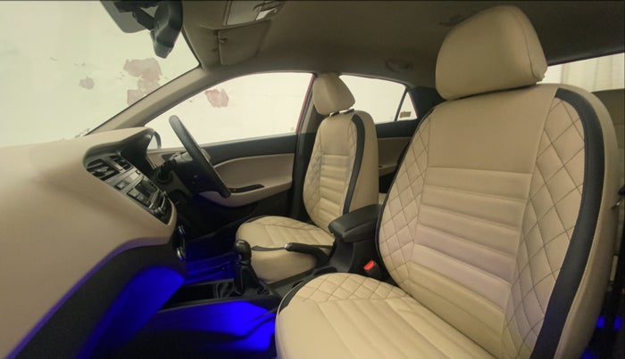 2016 Hyundai Elite i20 SPORTZ 1.2, Petrol, Manual, 52,603 km, Right Side Front Door Cabin
