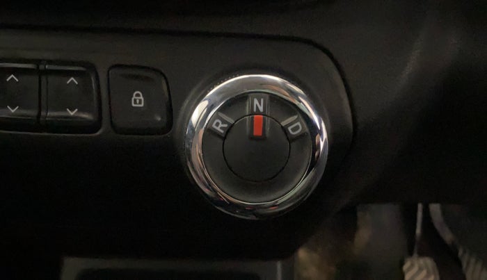 2018 Renault Kwid RXT 1.0 AMT, Petrol, Automatic, 17,010 km, Gear Lever