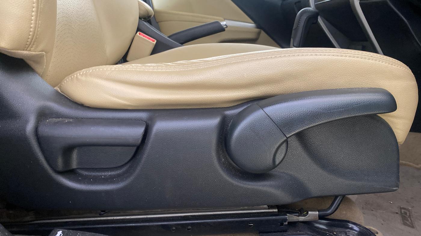 2017 Honda City 1.5L I-VTEC ZX CVT, Petrol, Automatic, 61,326 km, Driver Side Adjustment Panel