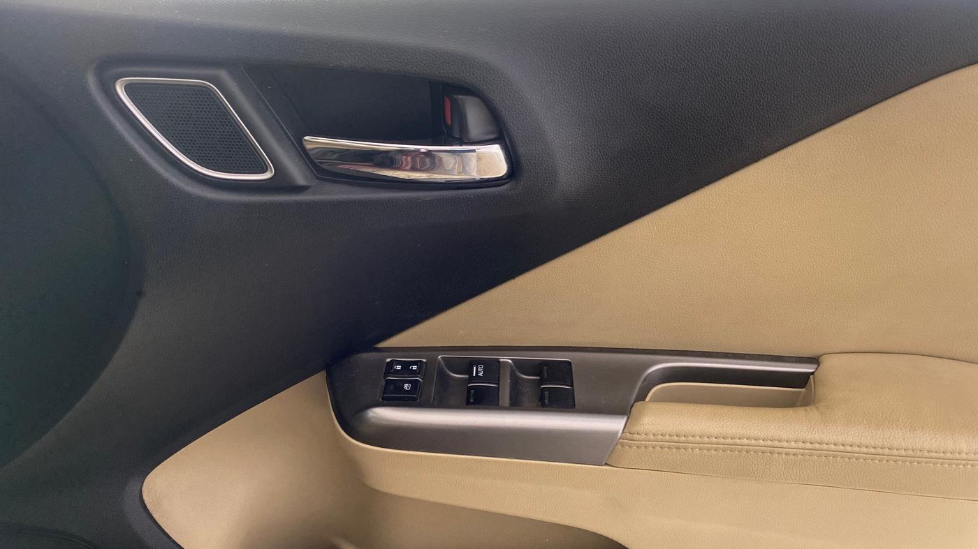 2017 Honda City 1.5L I-VTEC ZX CVT, Petrol, Automatic, 61,326 km, Driver Side Door Panels Control